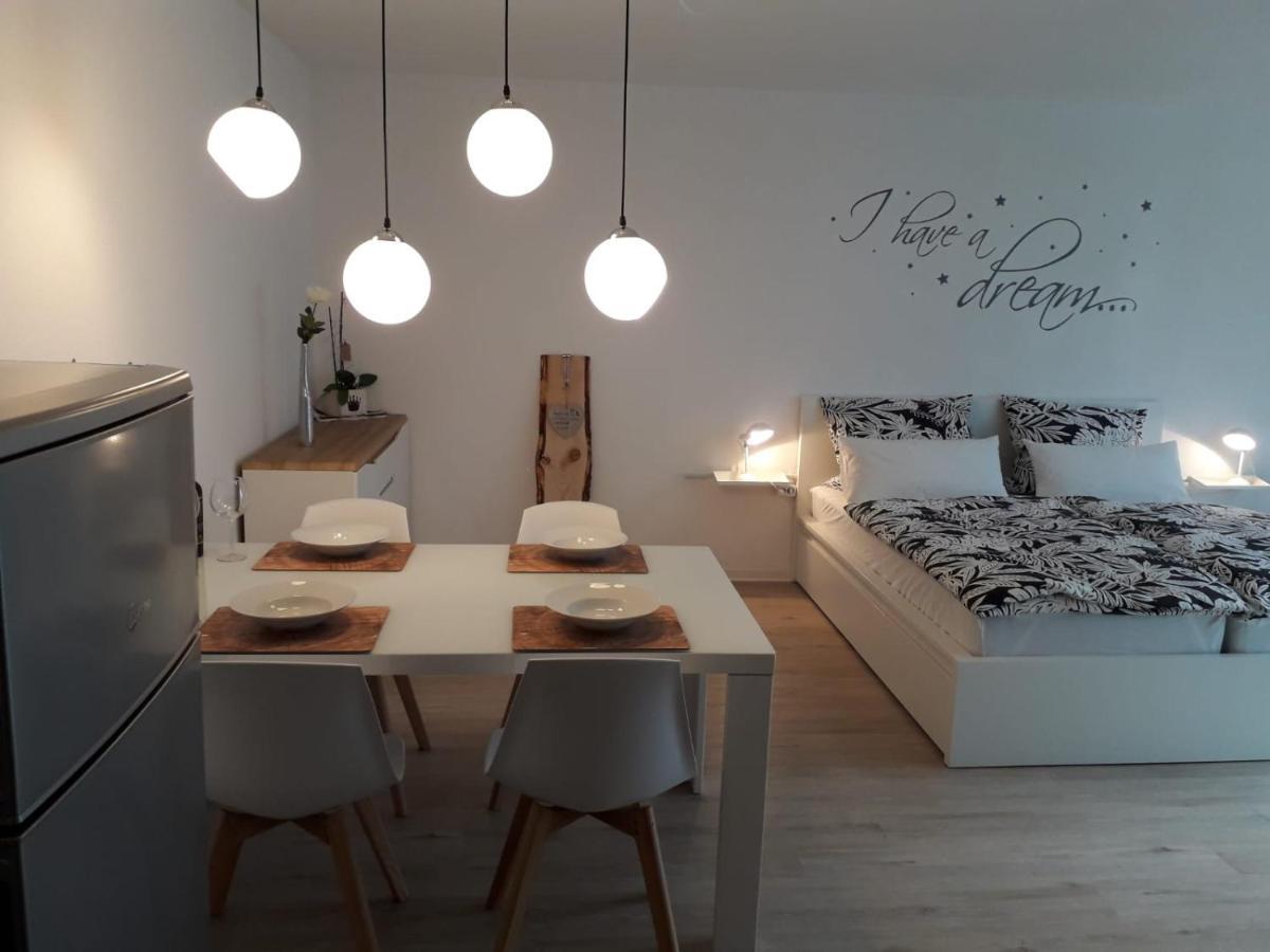 Moderne Ferienwohnung In Lippstadt Zentrum Bagian luar foto
